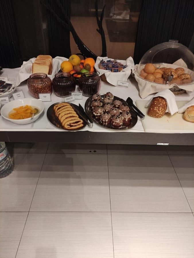 סרס Philippos Xenia Hotel מראה חיצוני תמונה