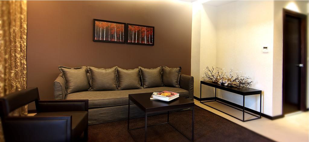 סרס Philippos Xenia Hotel מראה חיצוני תמונה